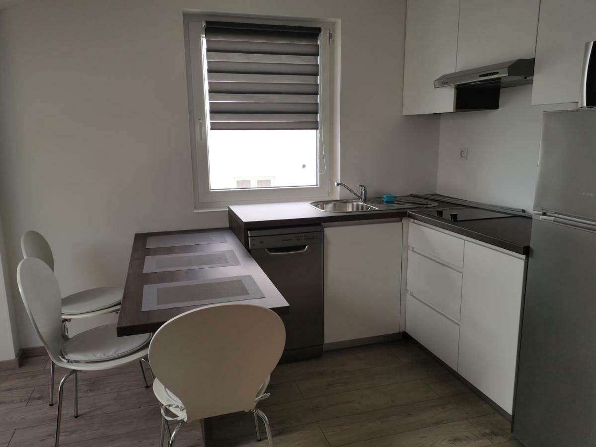 Seasons Apartmani Osijek Exterior foto